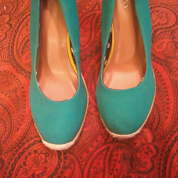 Wedges ❤ - Picture 3 of 4